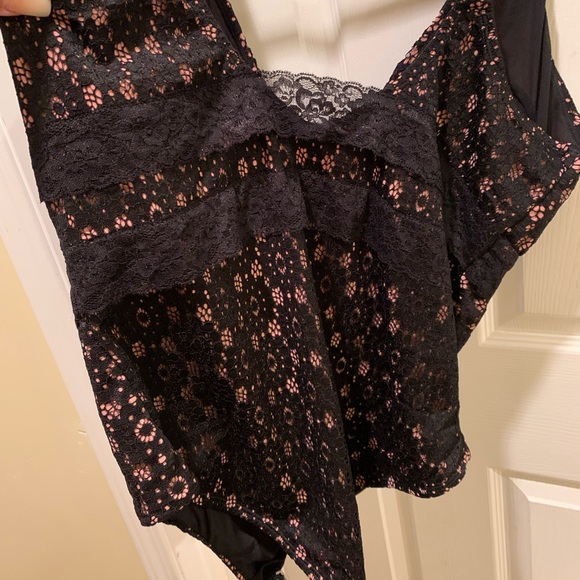 Body suite size 3XL gently used - Picture 5 of 6